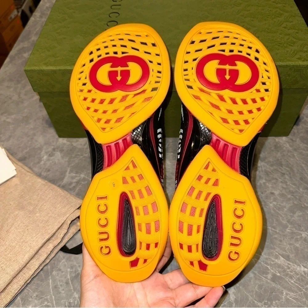 New Size 10 Gucci Run Sneaker Black Flame
